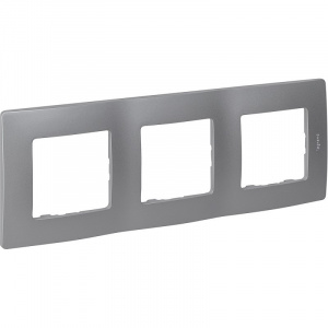 ETIKA ����� 3 ����� �������� LEGRAND (672553)