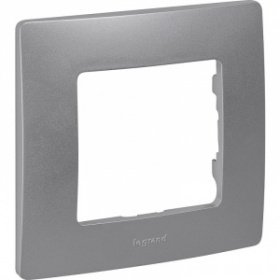 ETIKA ����� 1 ���� �������� LEGRAND (672551)